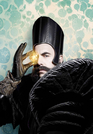 Illustration for article titled Even MORE Doctor Strange Set Pictures Reveal Chiwetel Ejiofor as the Villain!
